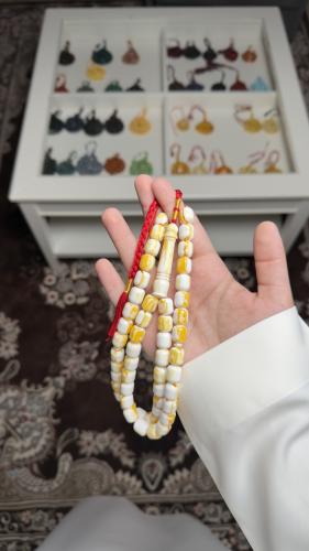 مستكة الماني - شبيه الكهرمان