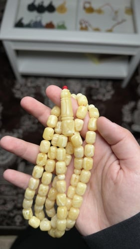 كهرمان طبيعي - صندوقي مشخط