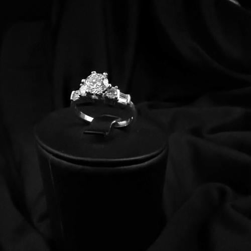 Russian moissanite embedded with zircon.. silver 925.. size (US 7.5)