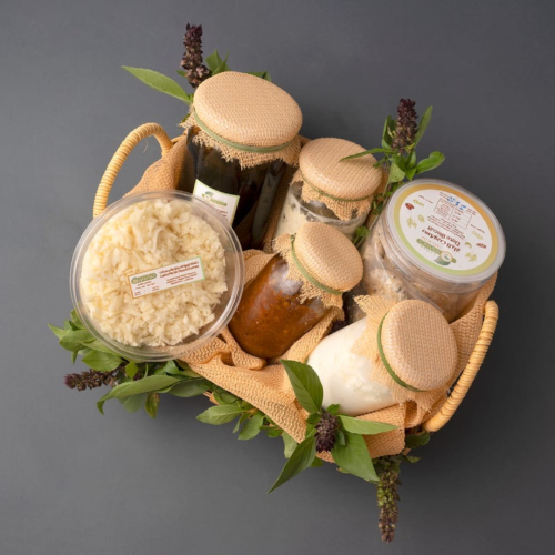 سلة أجبان للاهداء رقم ٢