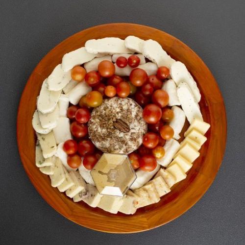 طبق أجبان رقم ١