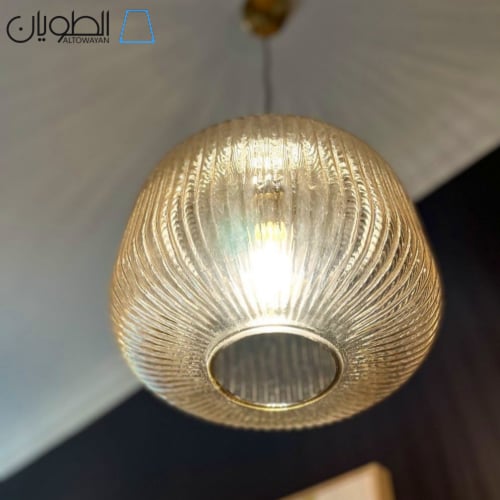 ثريا زجاجية – إضاءة راقية بلمسة دافئة