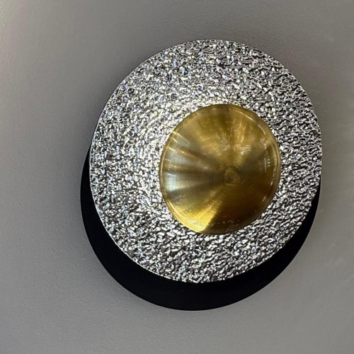 Wall-mounted interior applique