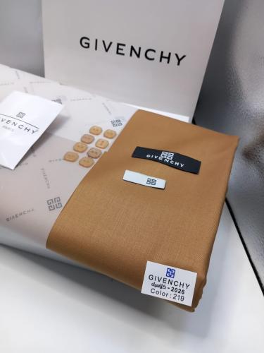 قماش جيفنشي شتوي 2026