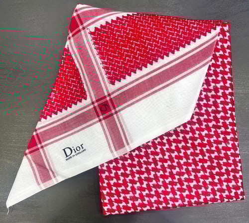 شماغ ديور دم الغزال