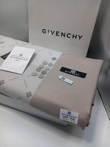 قماش جيفنشي كلاسيك 2026