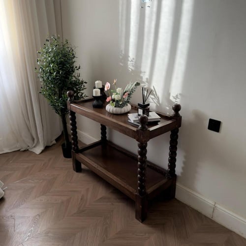 طاولة تقديم كلاسيك