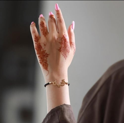 اسوارة خيط بالاسم لمن تحب