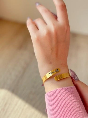 اسوارة ماسكين يد بعض بالاسم و العبارة - سماء الممل...