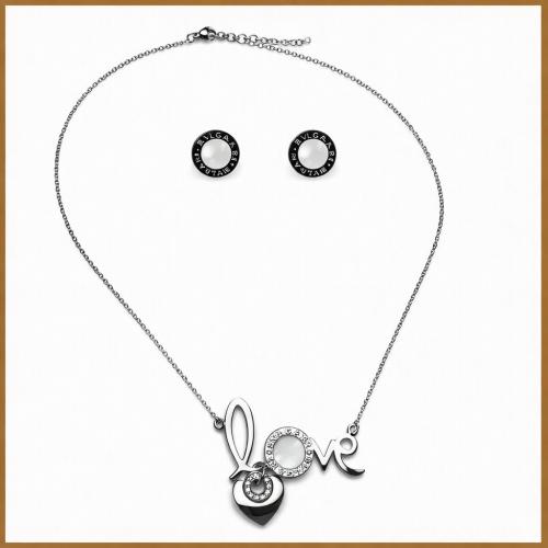 طقم عشق - قلادة - أقراط
