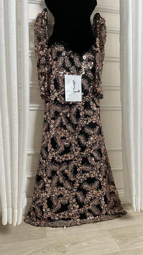 فستان سهرة صدريه جوخ