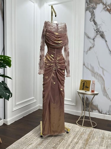 فستان ظهورك اللامع