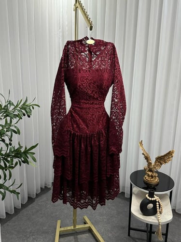 فستان قصير دانتيل بطانه