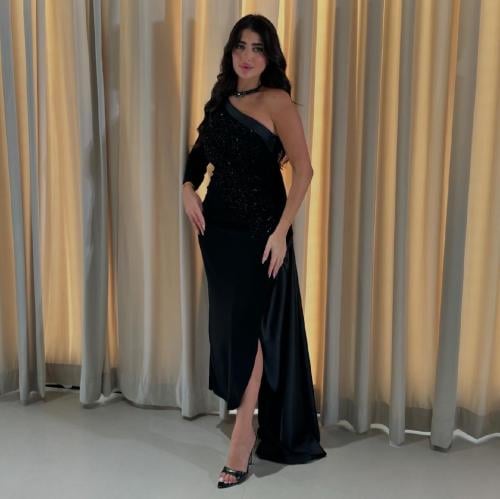 فستان اسود تفته