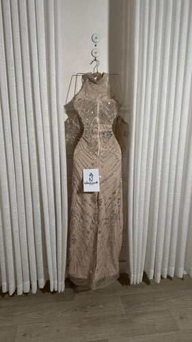 فستان تسنيم