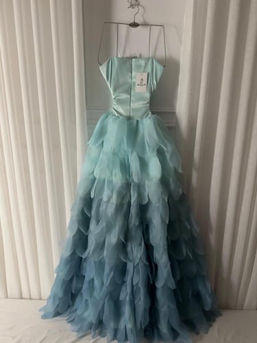 فستان الهنوف