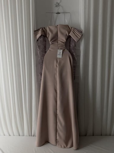 فستان اكيز الانيقه