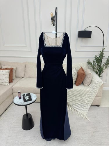 فستان مخمل جوخ تفته سيلا