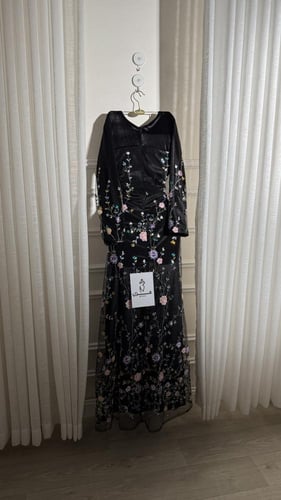 فستان جميله