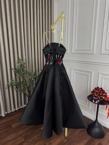 فستانك الفخم