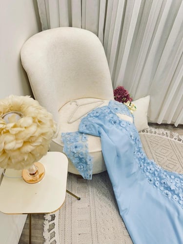 فستان الليل الهادى