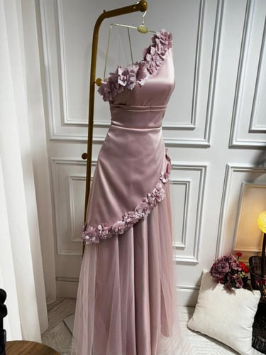 فستان لحمي تفته استريتش دبل كلوش