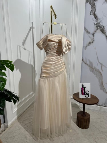 فستان سهره فيونكا