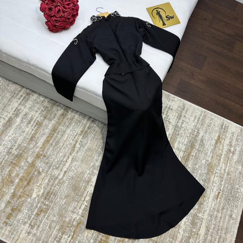 فستان اسود راقي وفخم