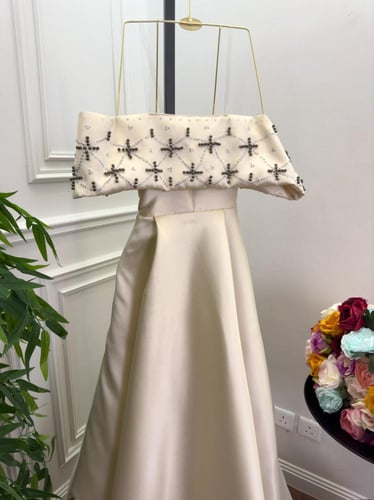 فستانك البيج