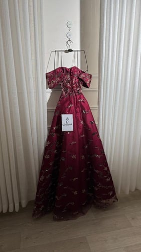 فستان زمرد الانيقه