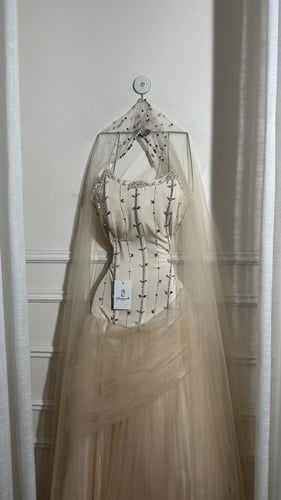 فستان انيق وراقي