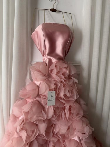 فستان بيسان