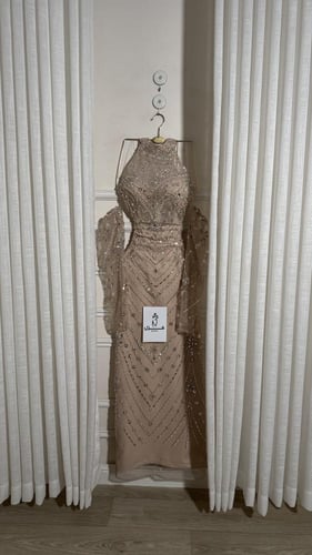 فستان تسنيم