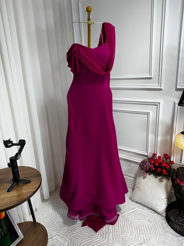 فستان اللون الرابع لون ليلكي