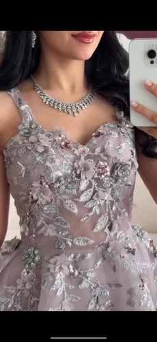 فستان الملكة