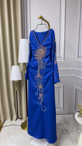 فستان هيفاء