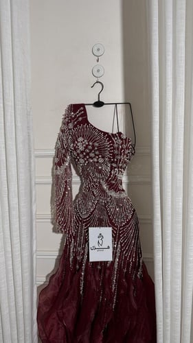 فستان رانيا