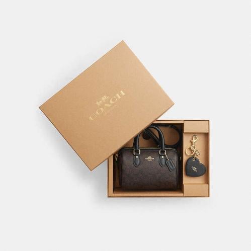 شنطة روان من كوتش مع بوكس