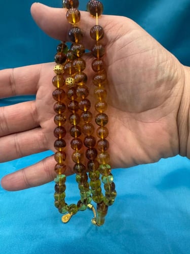 كهرمان عسلي محشر لعشاق السبح الحشرية