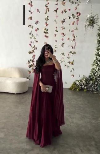 فستان سهره ب اكمام طويله وتصميم راقي