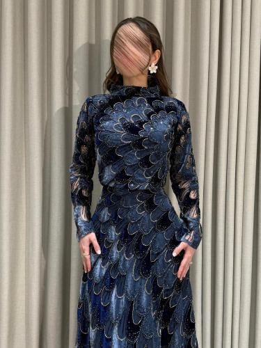 فستان سهره طقم مزين بخرز ملكي من miar fashion