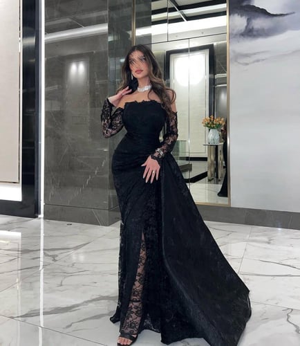 فستان اسود دانتي