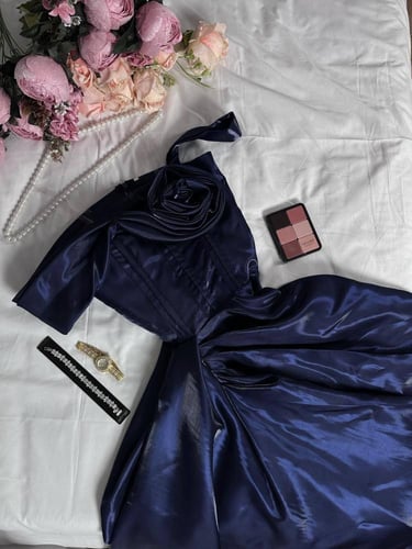 فستان كحلي ميكادوا لمعة