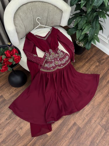 فستان عودي تطريز خصر /Mair Fashion