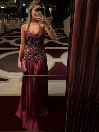 فستان سهره عودي صدر تطريز يدوي متقن من Mair Fashio...