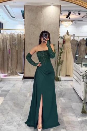 فستان سهرة أنيق وفاخر باللون الأخضر الداكن / Mair...