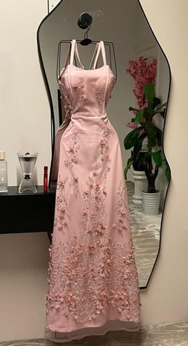 فستان سهره لحمي تل مطرز بورد وخرز جميل ببطانة بارب...