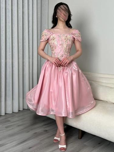 فستان لحمي ميد جازار فاخر من Miar Fashion