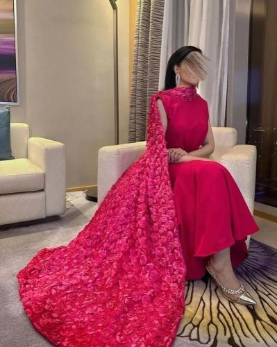 فستان سهرة فوشي كريب وشاح ورود