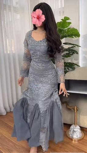 فستان سهره رصاصي من قماش الدانتيل والترتر الرااقي...